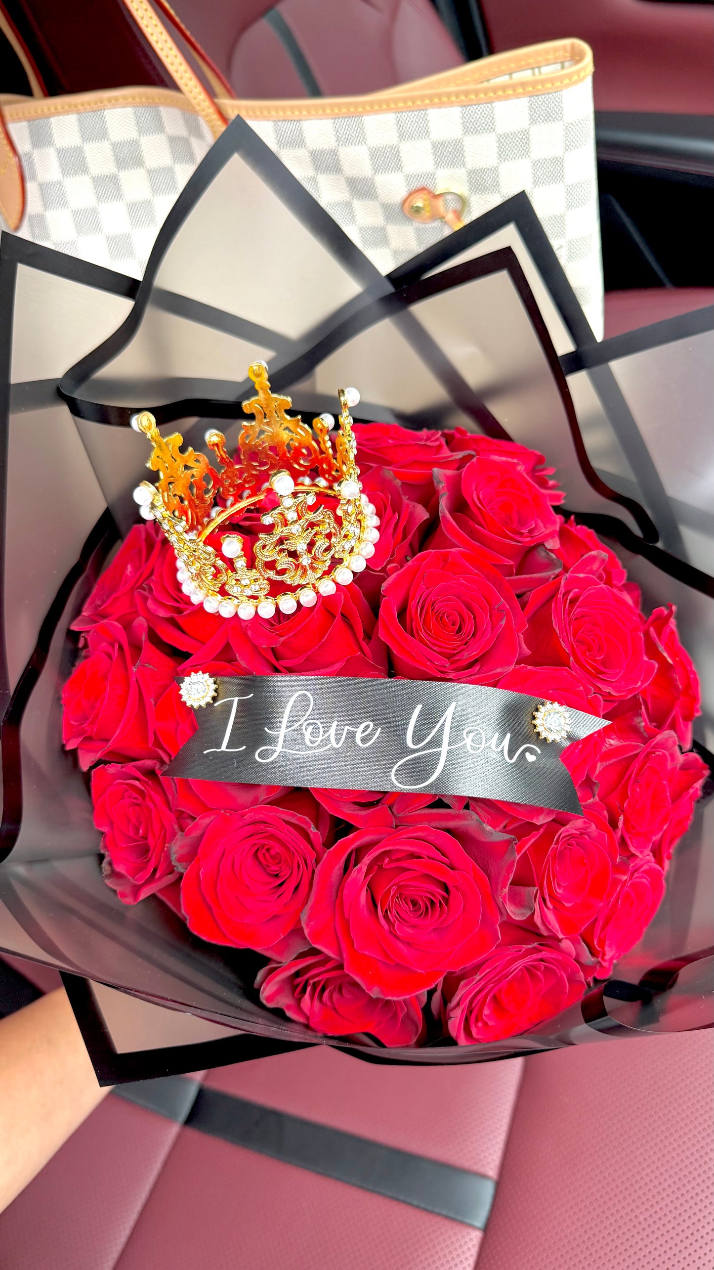The Luxe Love Bouquet 25 Premium Roses with Personalized Touch