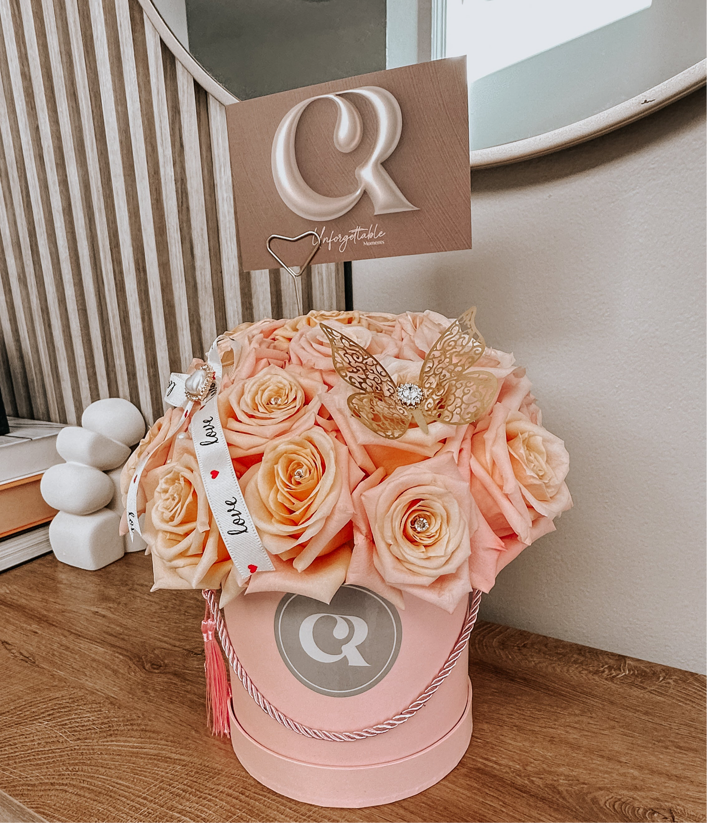 Ethereal Blossom 25 pastel Roses